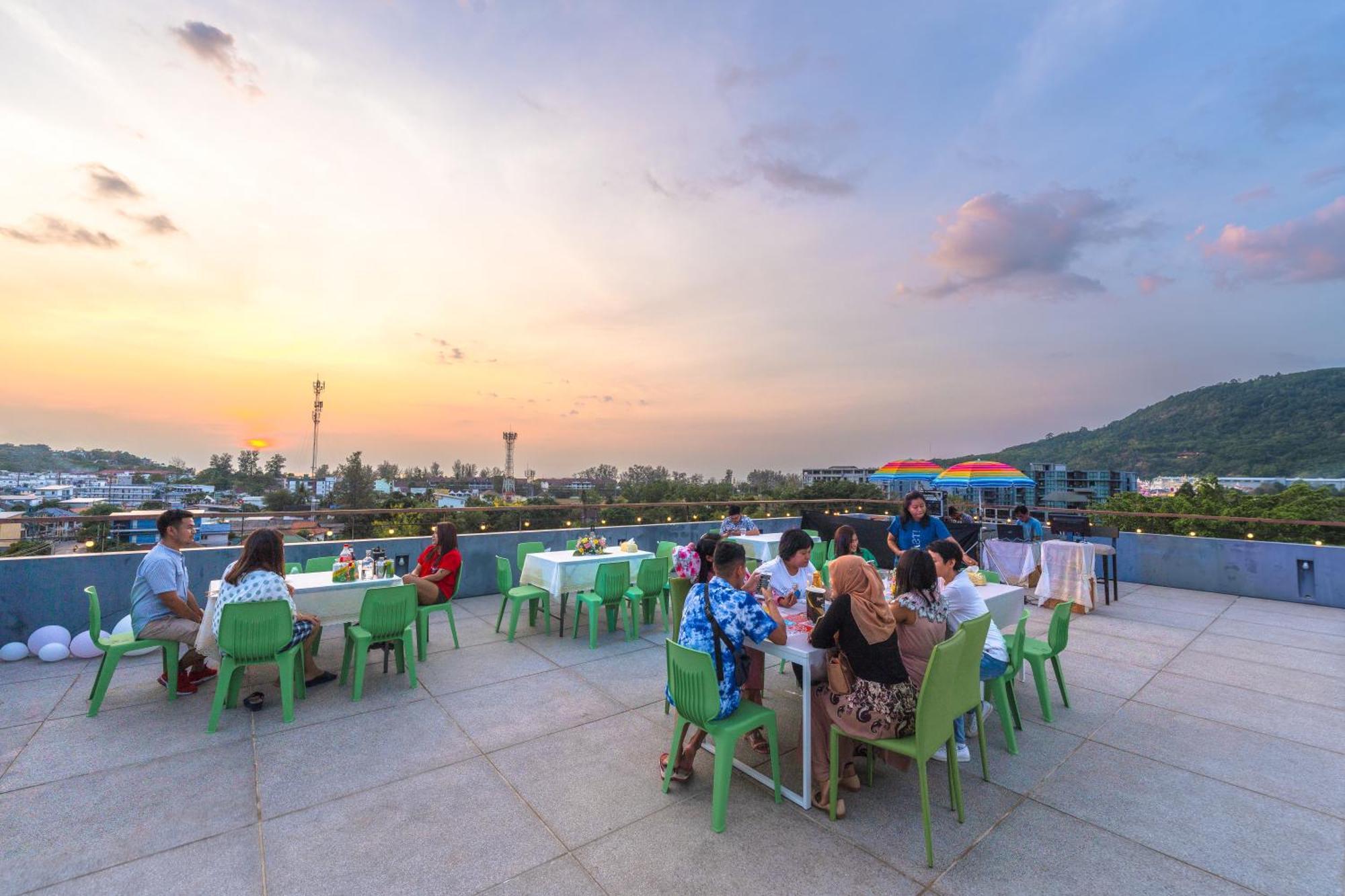 G1 Touch Blue Sky Hotel Kamala Beach Exterior foto